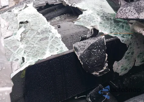 2025 BMW X1 xDrive28I z USA, uszkodzony, nr VIN WBX73EF0XS5293635